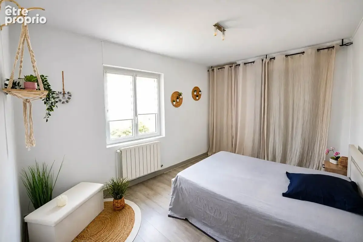Maison 8 pièces 225 m² à vendre à Peaugres (07340) - photo 2