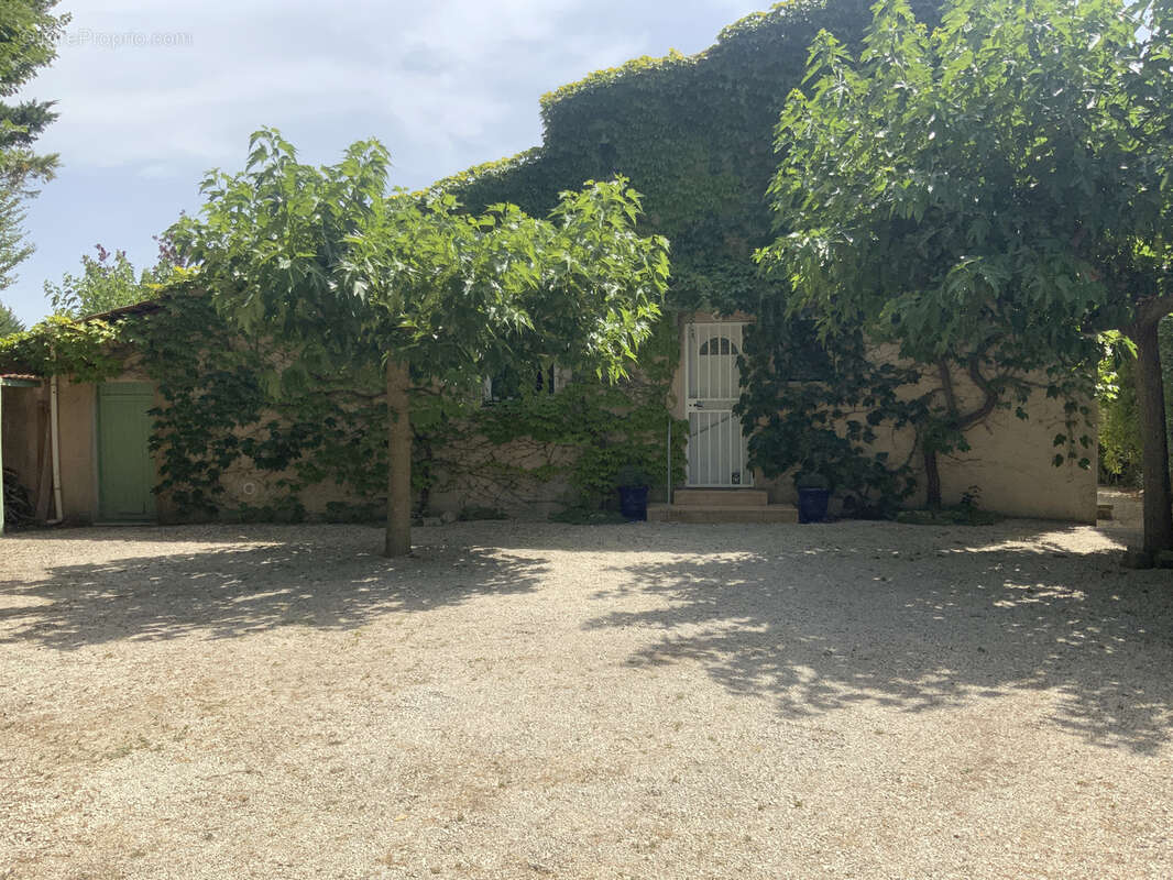 Charmante villa avec piscine dans village à quelques minutes d'Uzès. - photo 7
