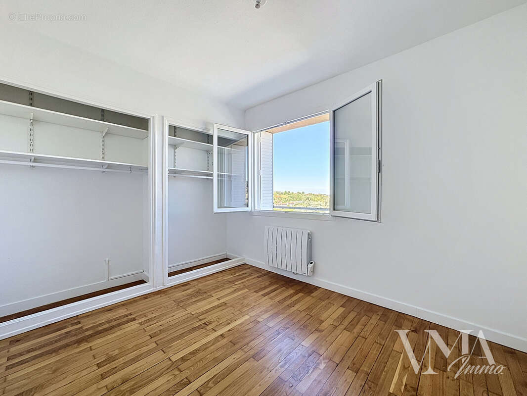 Appartement à L'ARBRESLE