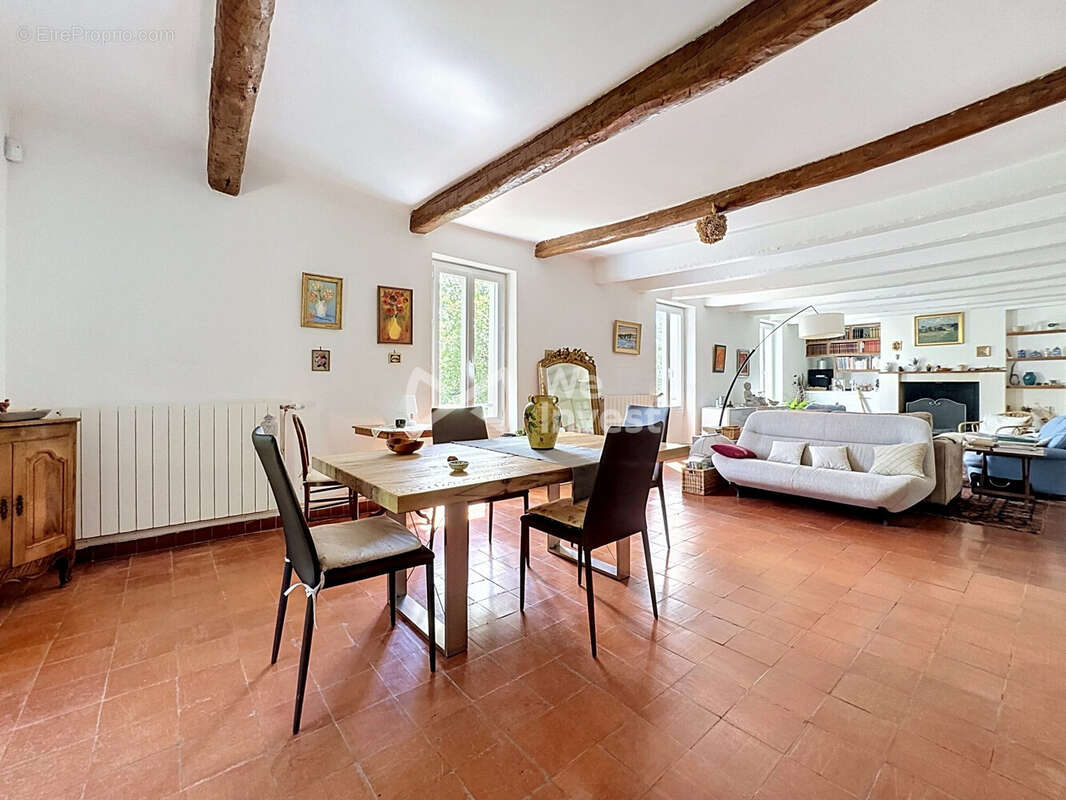 Maison à TOURVES