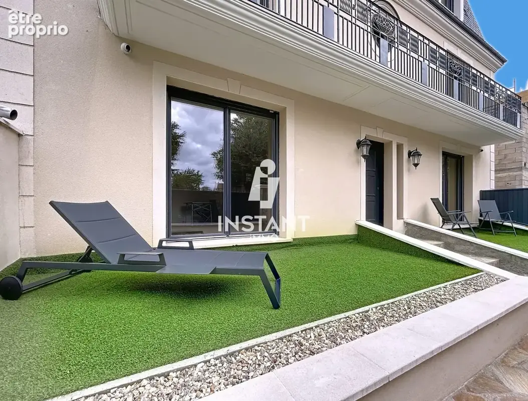 Photo Appartement à Bonneuil-Sur-Marne au prix de 990 000€