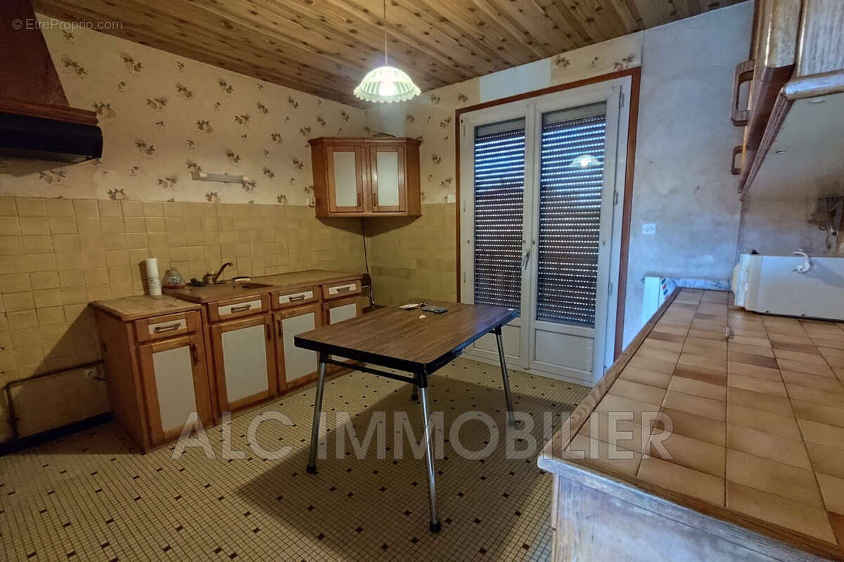 Maison à FRESNAY-SUR-SARTHE