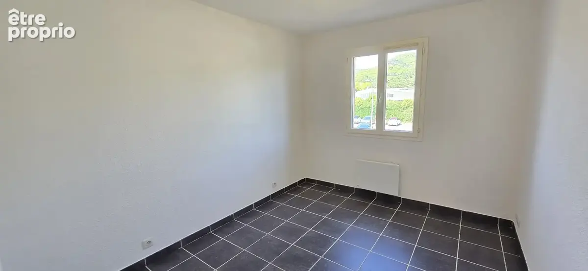 Villa T4 de plain pied sur 501 m2. - photo 10