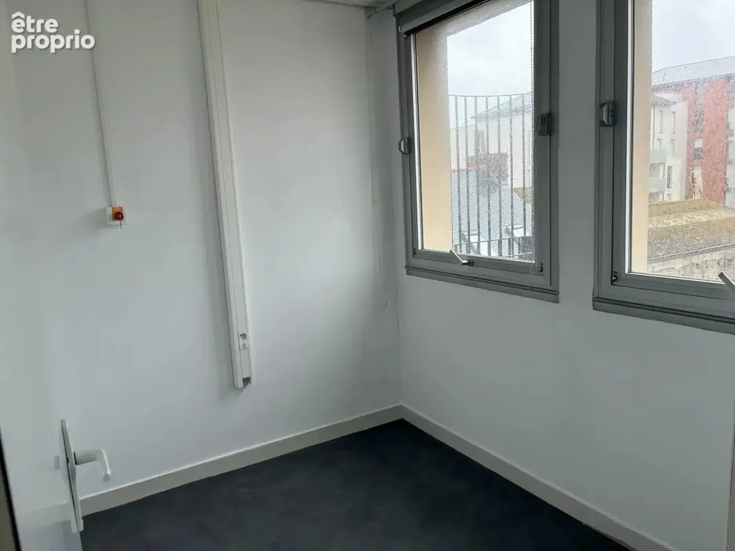 Bureau - local professionnel 44m2 - photo 6