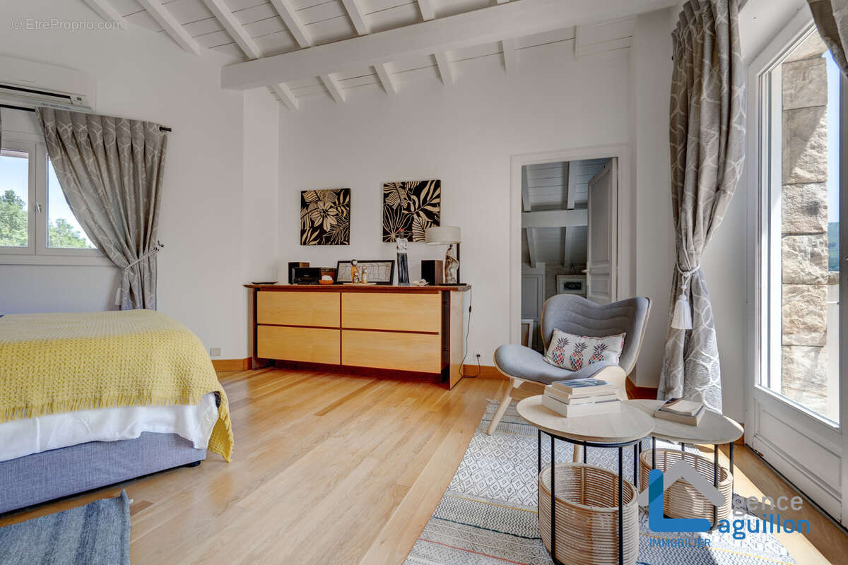 Maison à URRUGNE