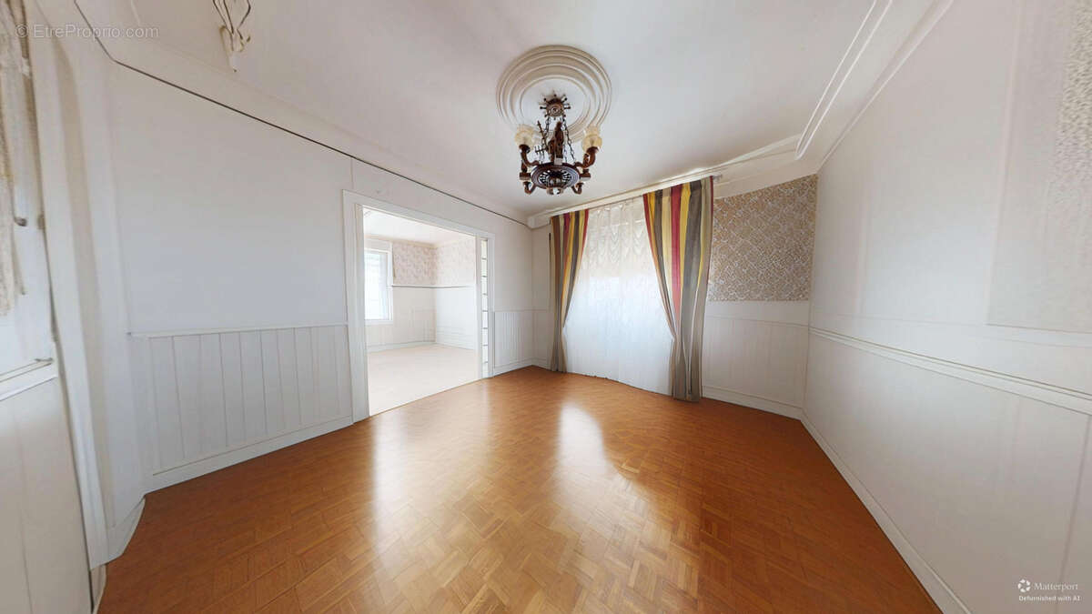 Maison à PLOUGUERNEAU