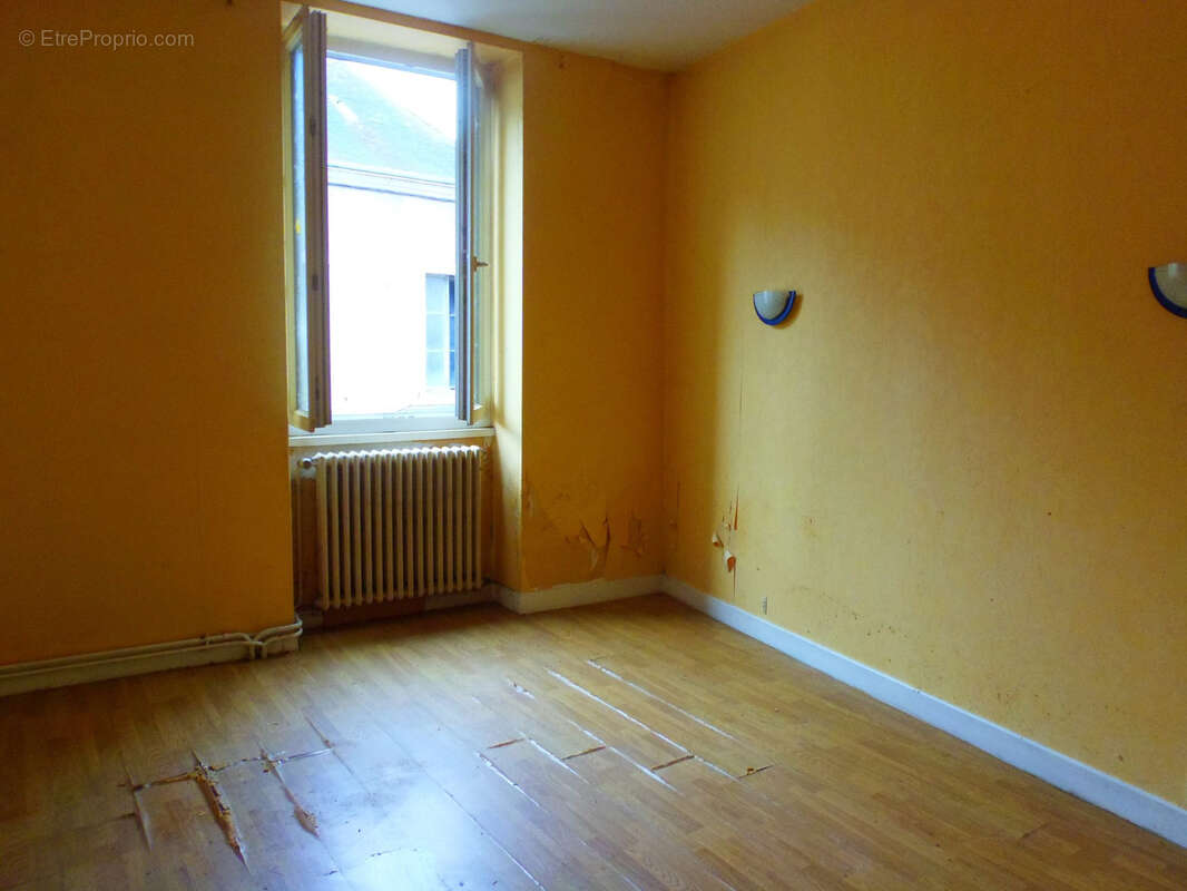 Appartement à CHATEAUMEILLANT