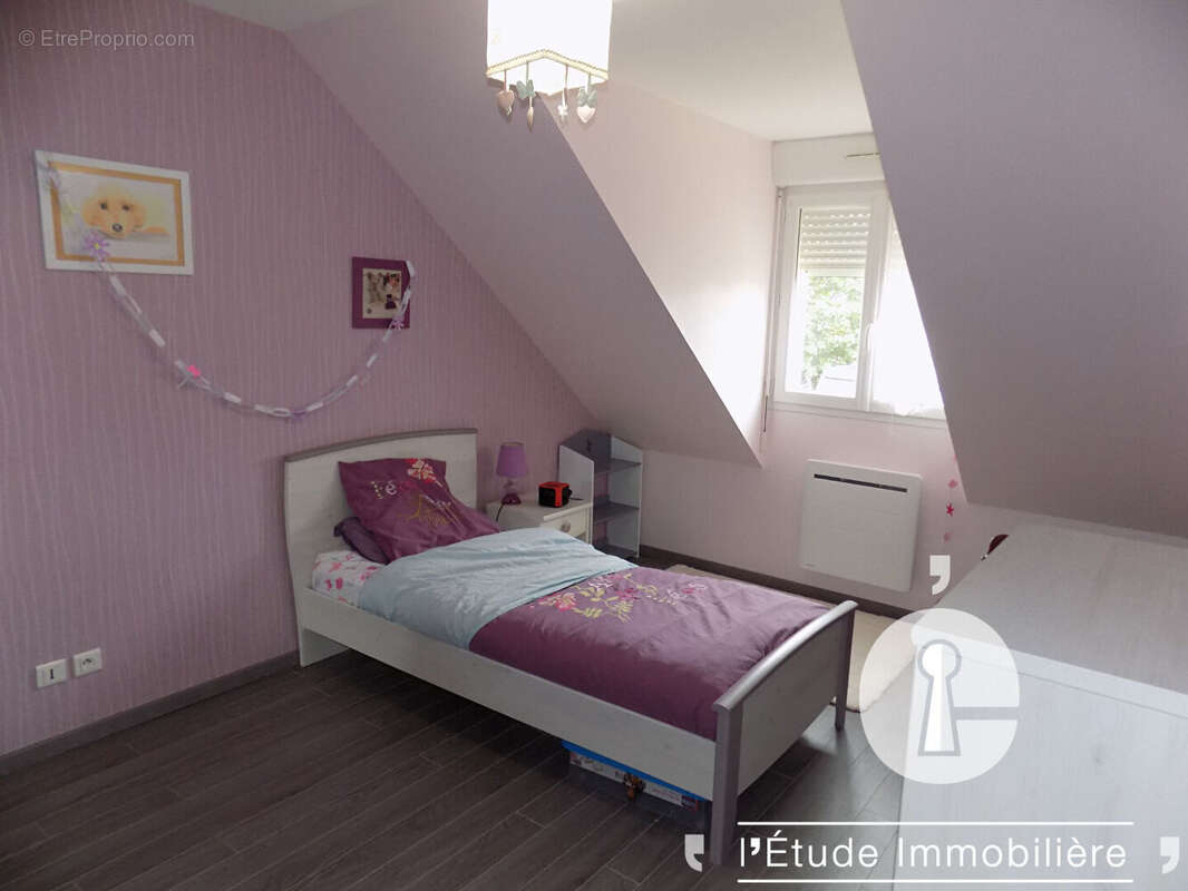 Maison Quelaines Saint Gault 7 pièce(s) 114 m2 - photo 7