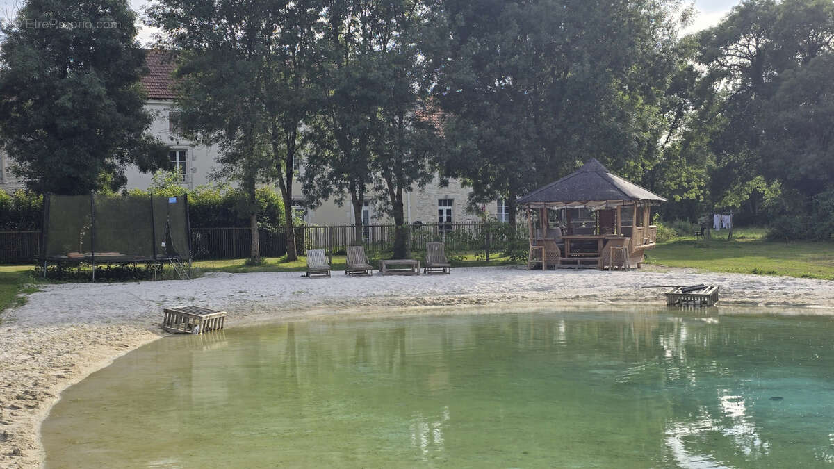 Maison à AIGREFEUILLE-D&#039;AUNIS