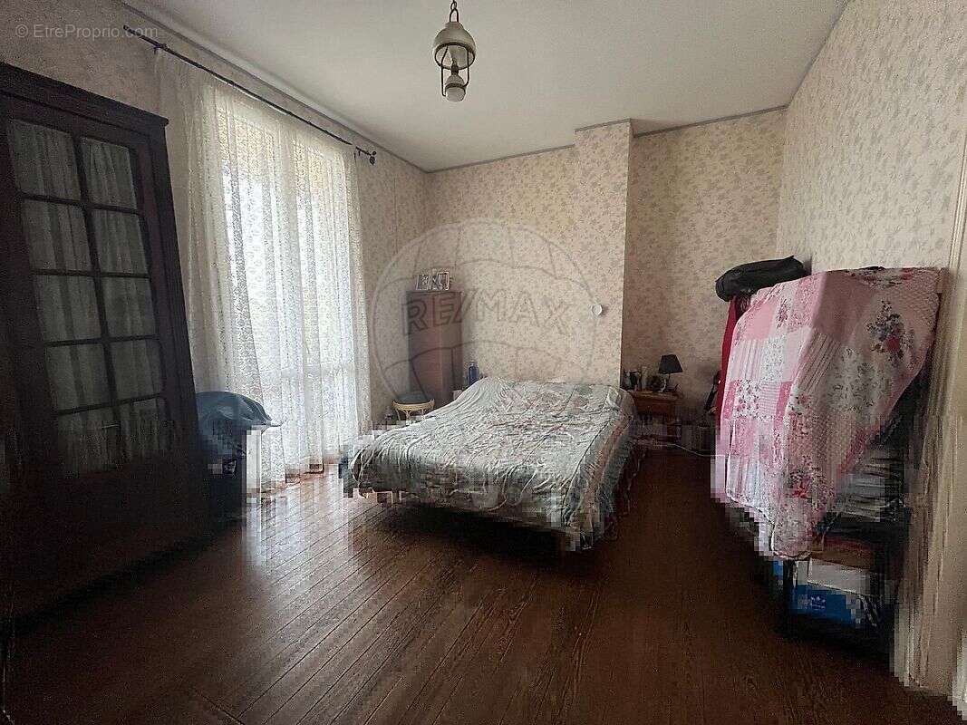 Maison à VARENNES-SUR-SEINE