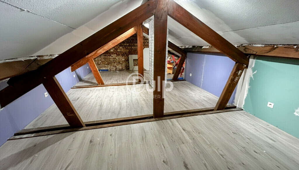 Maison à COURRIERES