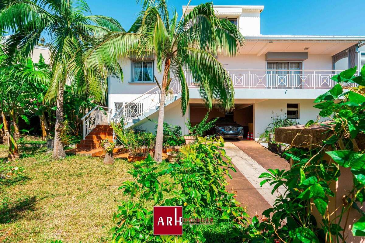 Maison à SAINT-DENIS