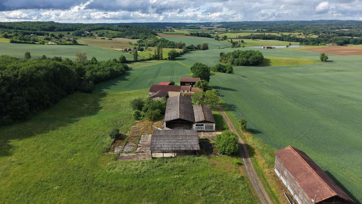 Maison à MONSEMPRON-LIBOS