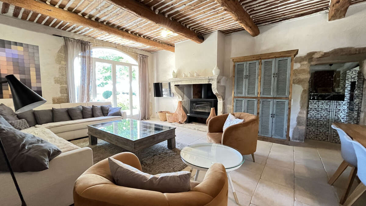 Maison à RASTEAU