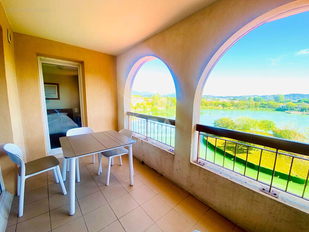 Appartement à MANDELIEU-LA-NAPOULE