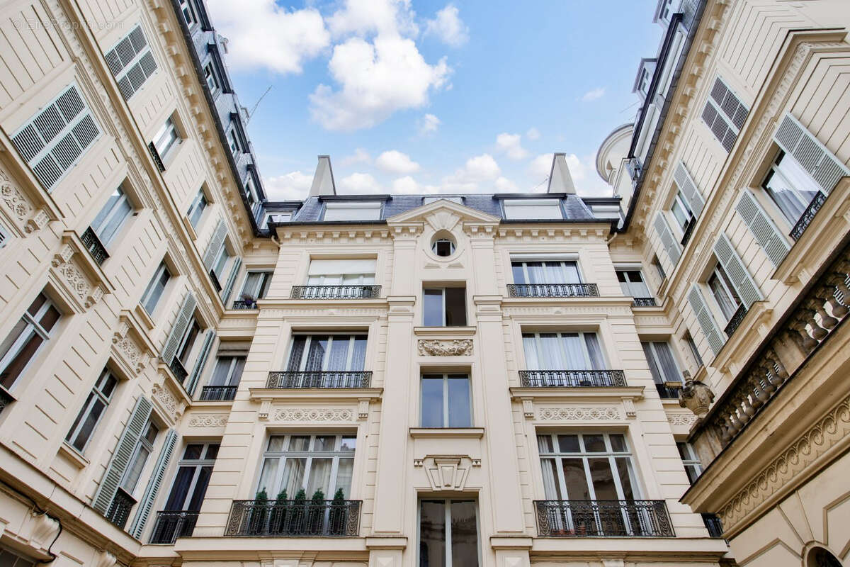 Appartement à VERSAILLES