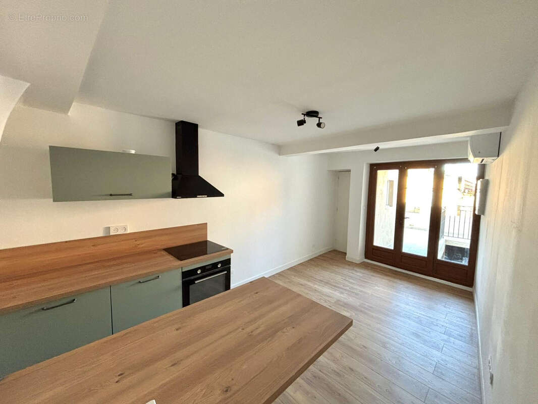 Maison à CHATEAURENARD