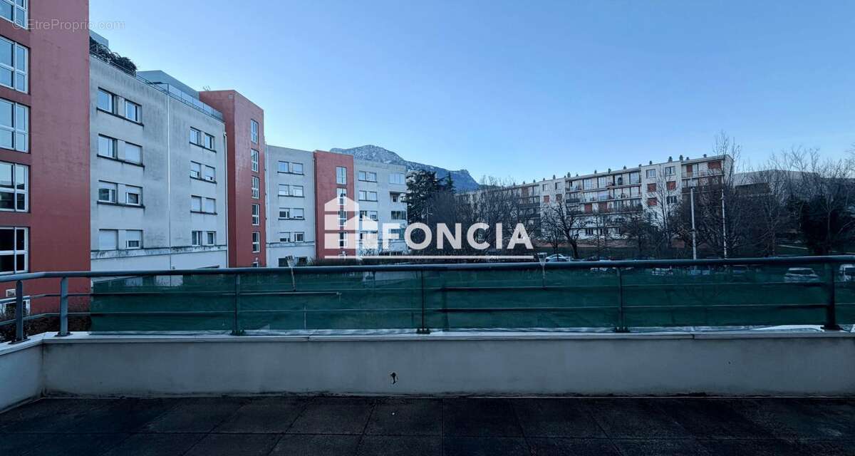 Appartement à ECHIROLLES