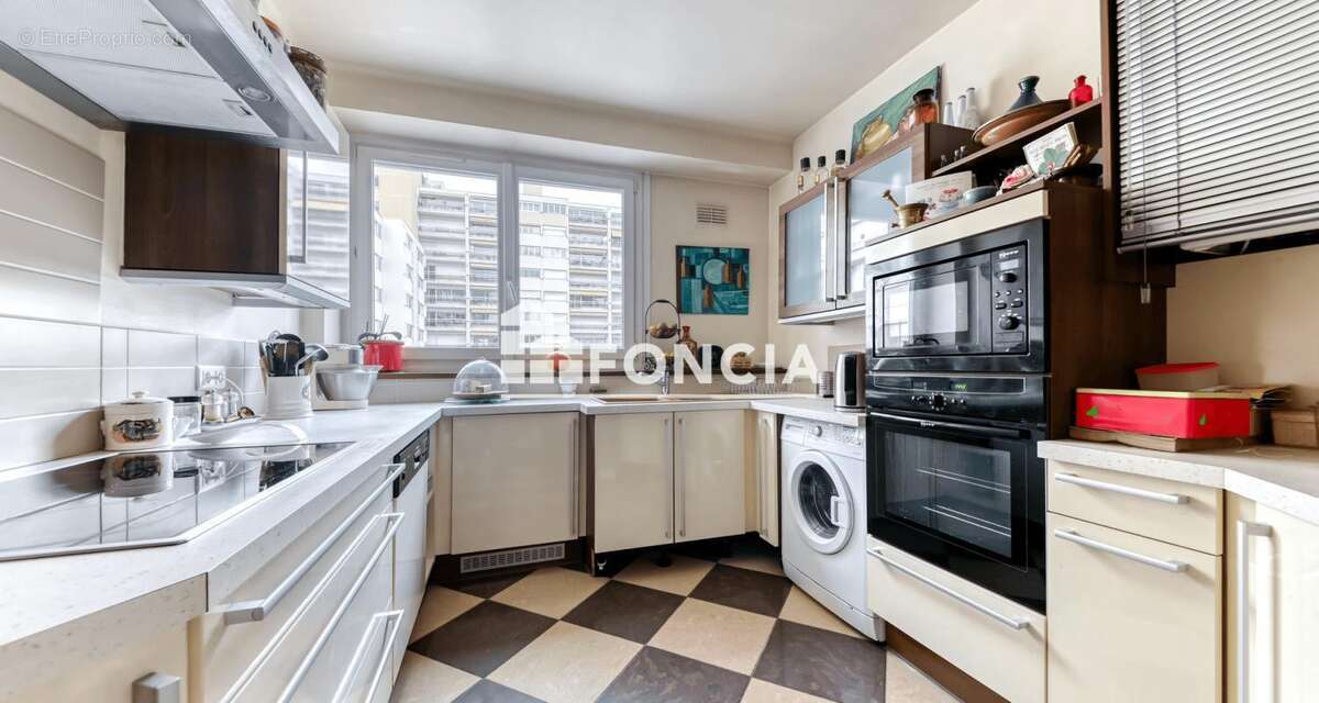 Appartement à LYON-6E