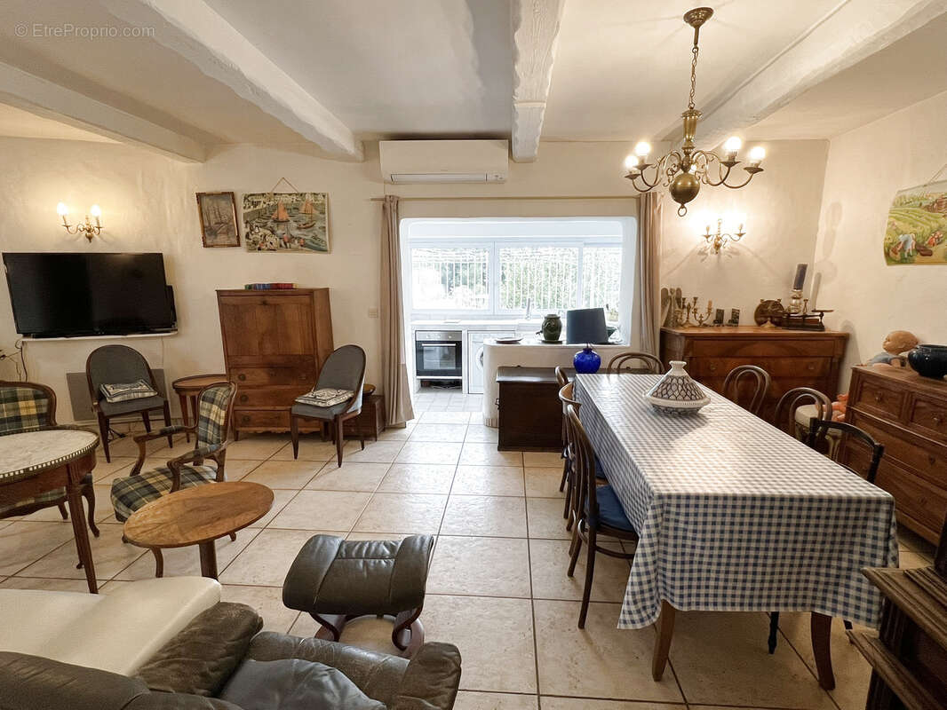 Maison à PLAN-DE-LA-TOUR