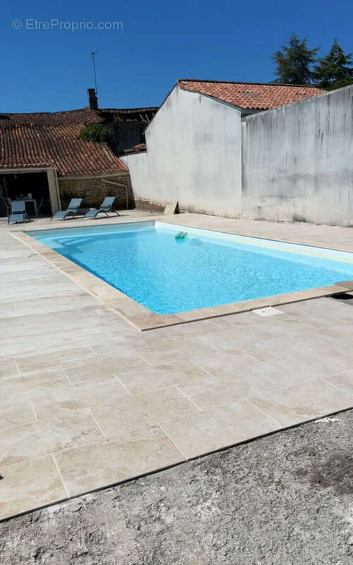 Maison à L&#039;ORBRIE