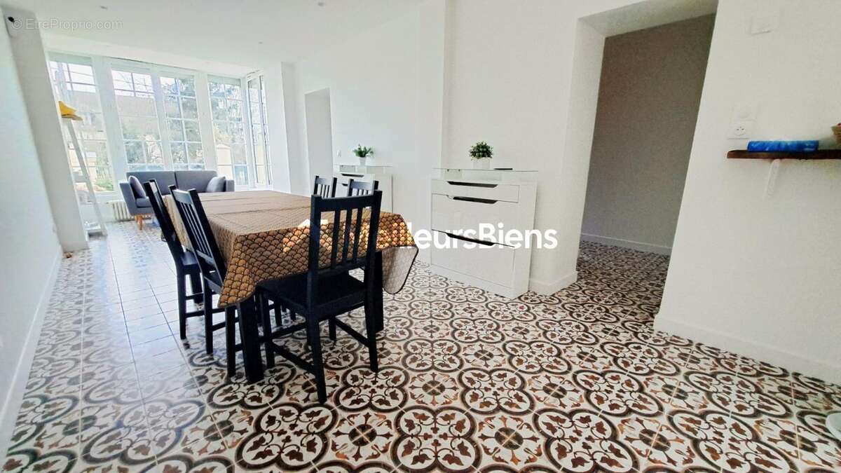 Maison à AUVERS-SUR-OISE