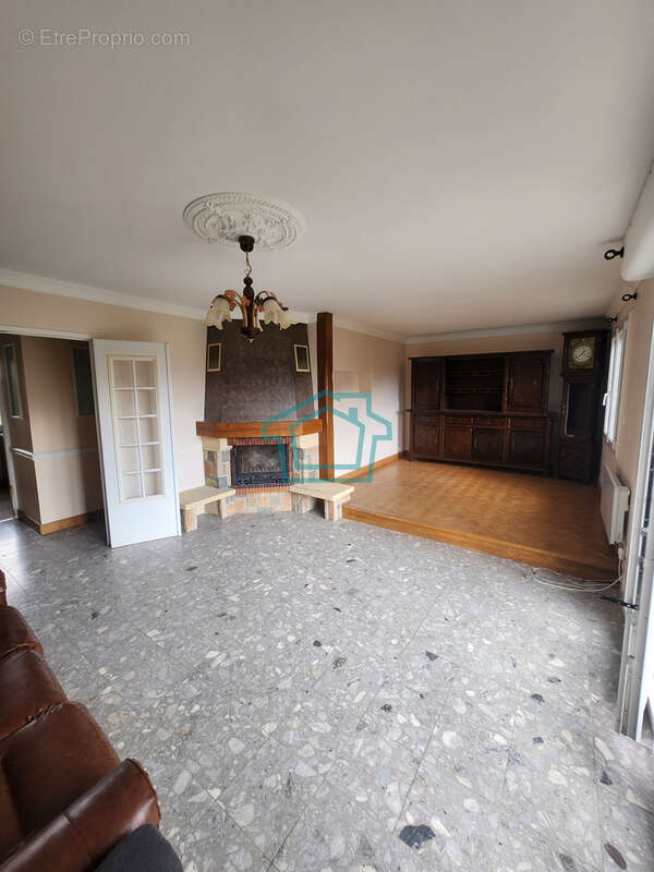 Maison à ORGERUS