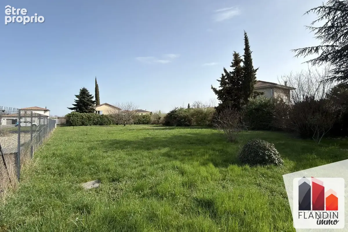Terrain à VERNAISON