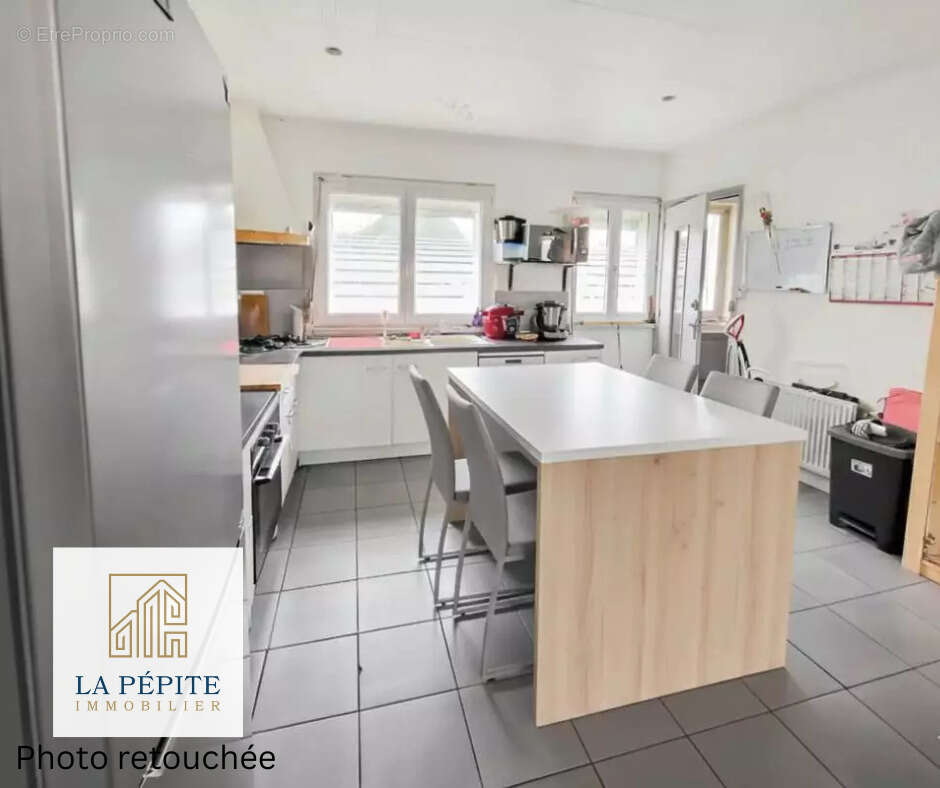 Maison à AULNOYE-AYMERIES