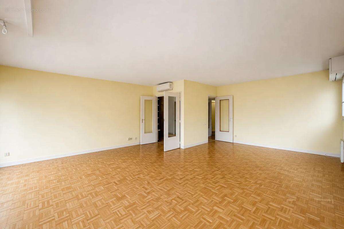 Lyon 4 - Appartement 126 m², terrasse, vue Saône, 1 garage - photo 19