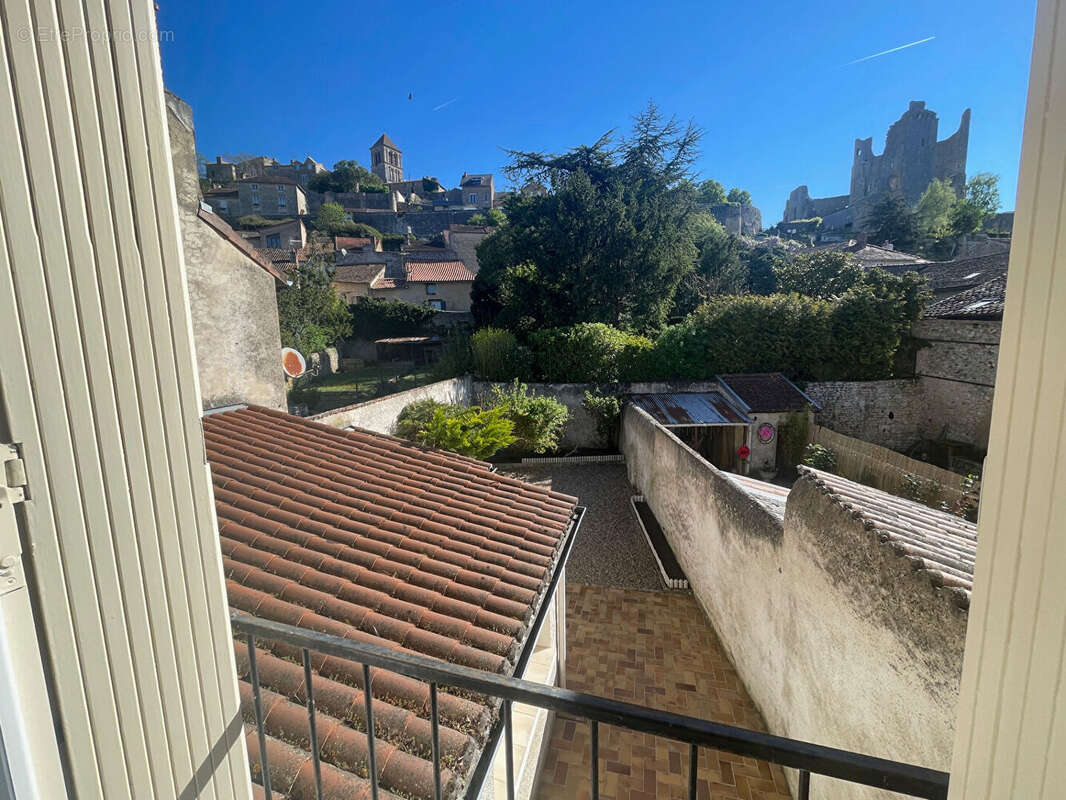 Maison à CHAUVIGNY