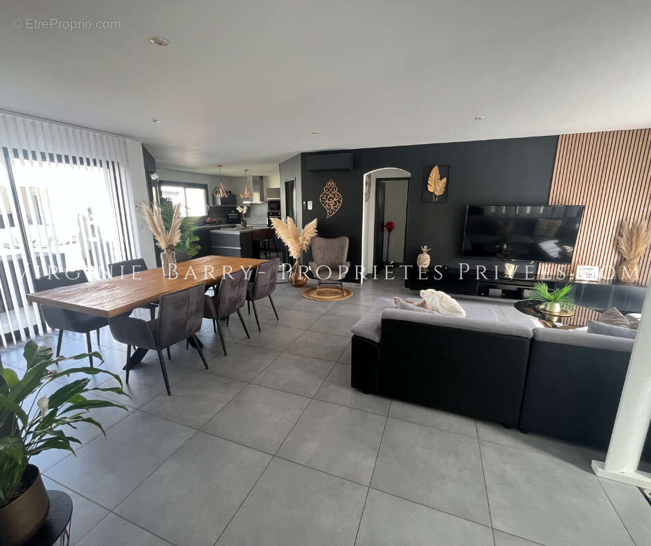 Maison à TONNAY-CHARENTE