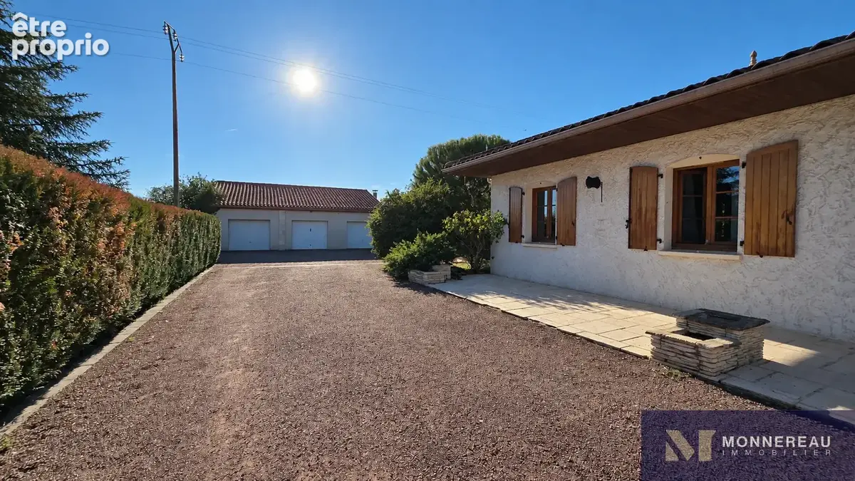 Maison de plain-pied avec dependances - photo 2