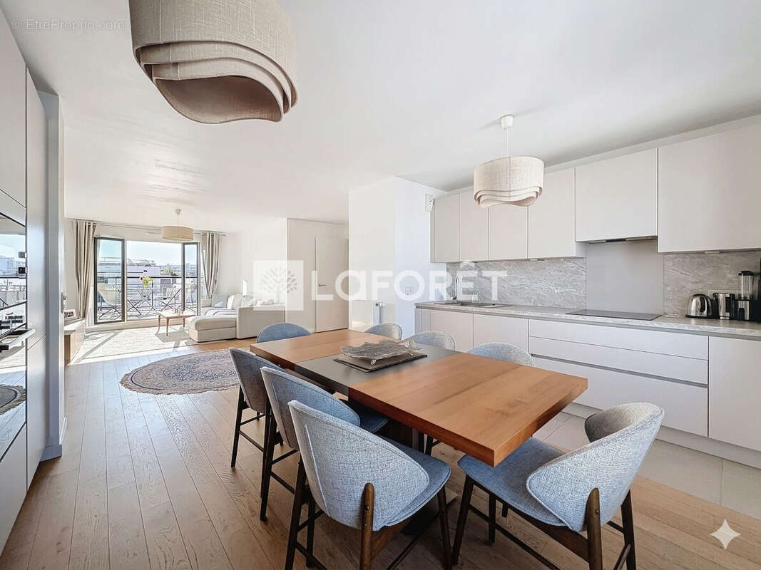 Appartement à SURESNES