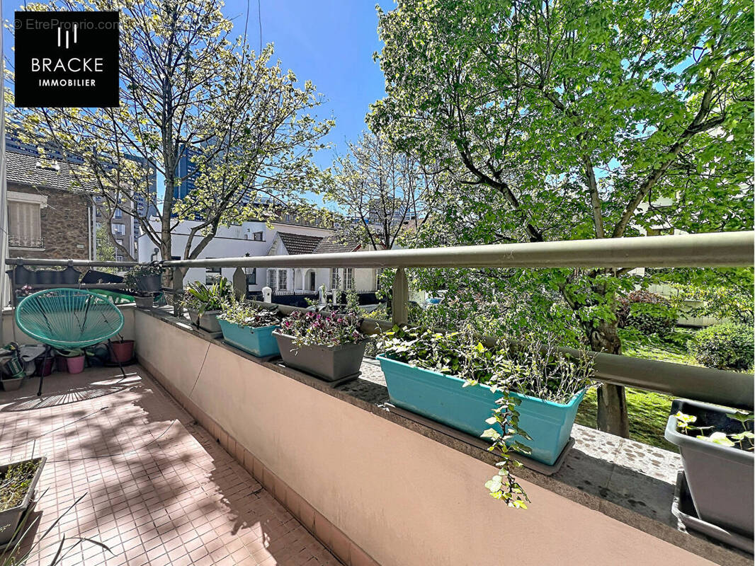 Appartement à COURBEVOIE