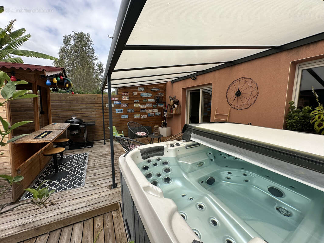 Maison à LE PASSAGE