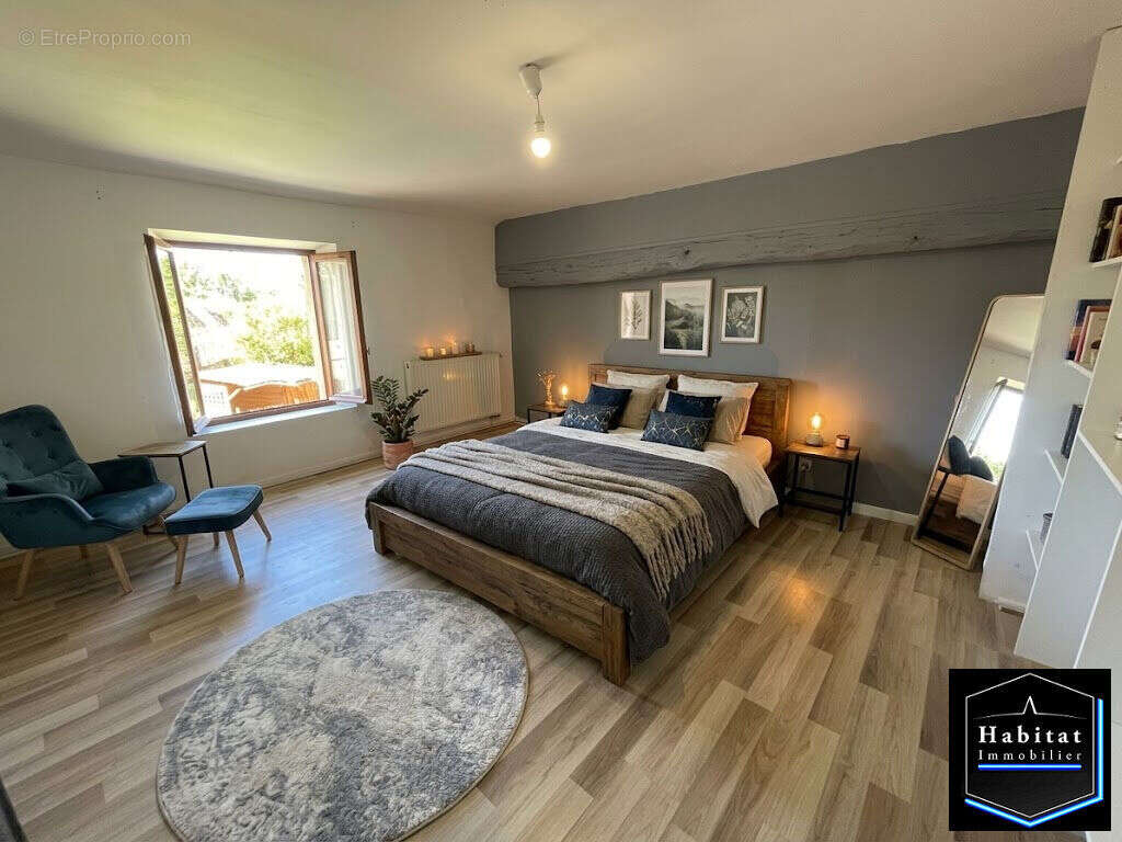 Maison à LE PLESSIS-BELLEVILLE