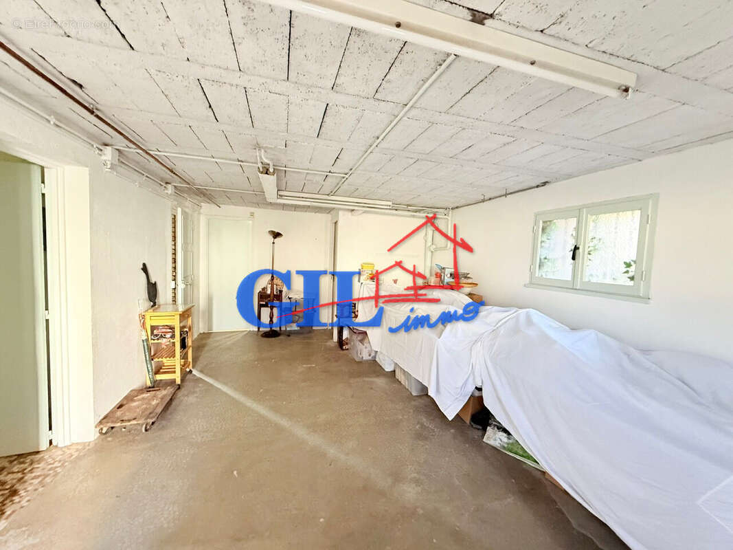 Maison à SAVIGNY-LE-TEMPLE