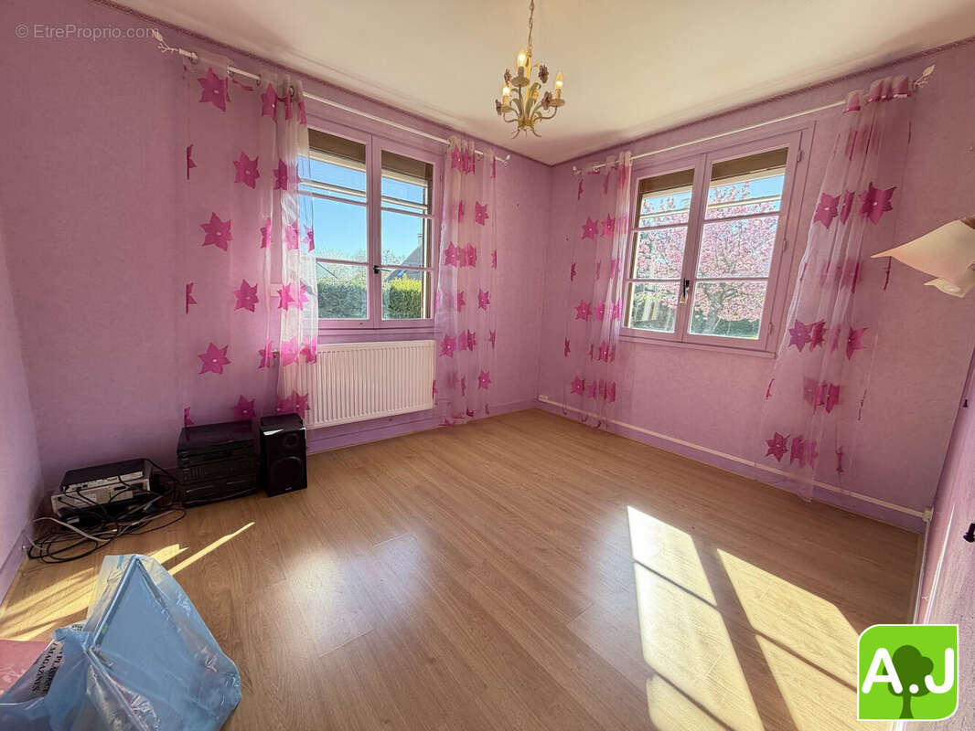 Maison à EZY-SUR-EURE