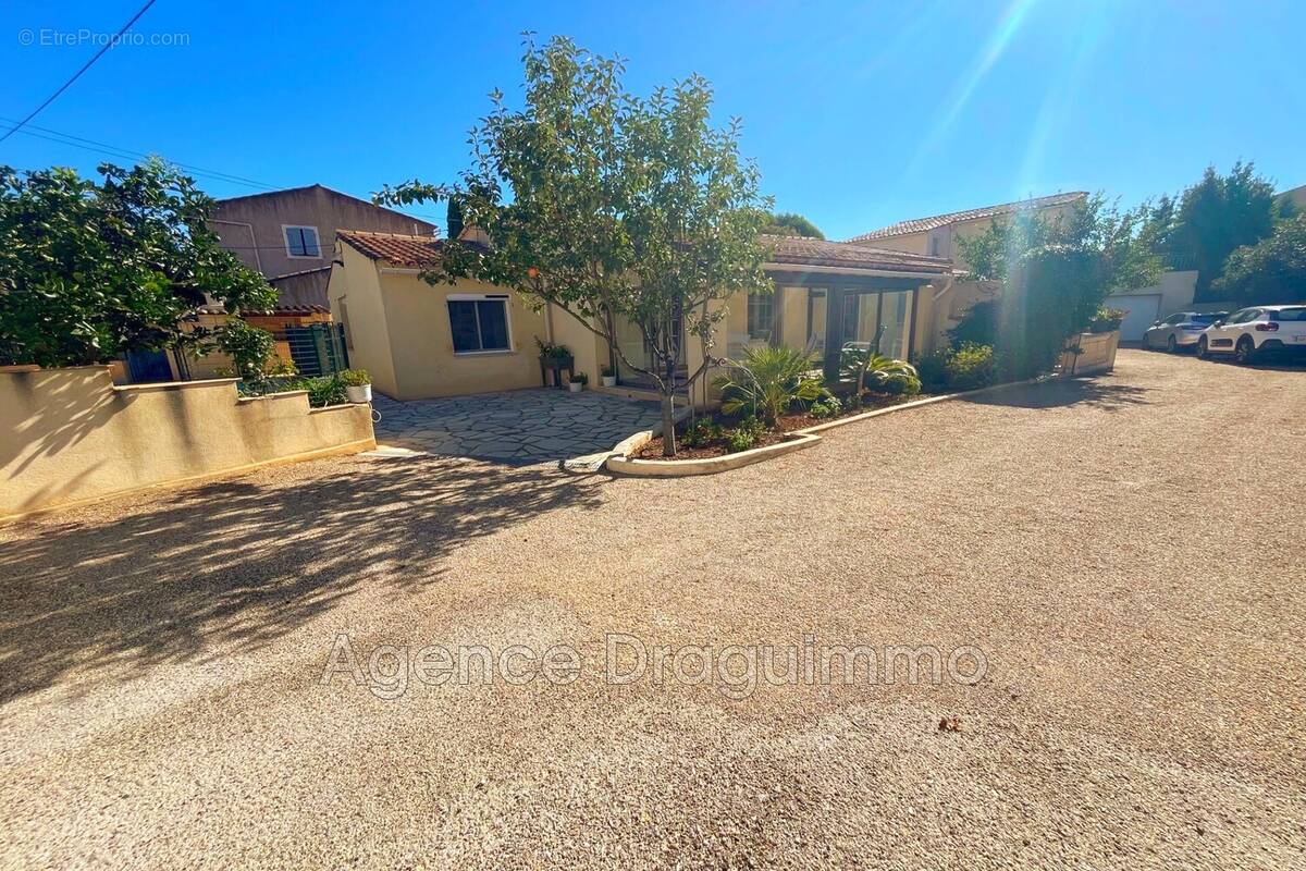 Maison à DRAGUIGNAN