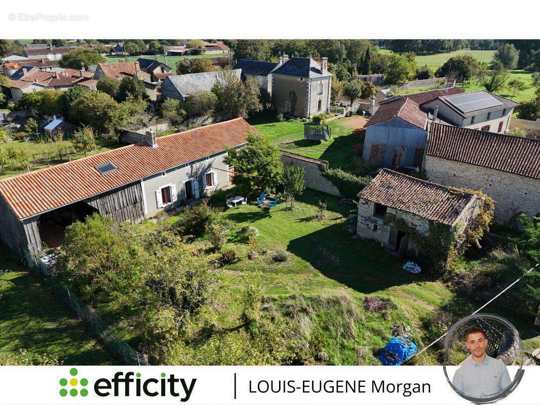 Maison à SAINT-JEAN-DE-SAUVES