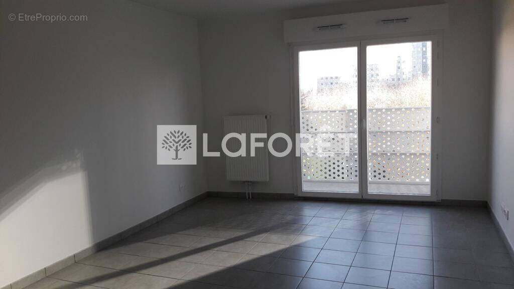 Appartement à NANTERRE