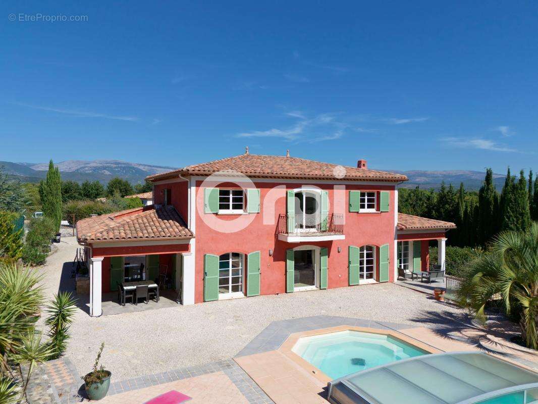 Maison à MONTAUROUX