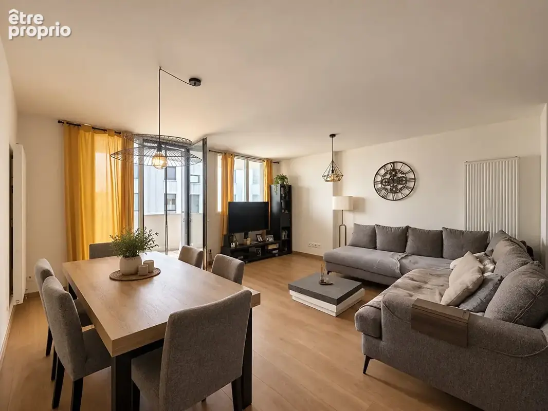 À VENDRE - Appartement T3 avec balcon et parking - Bordeaux Bassins à Flot - photo 2
