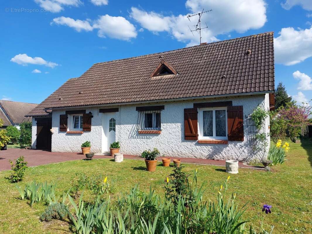 Maison à SAINT-LAURENT-NOUAN