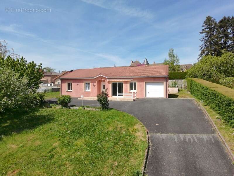 Maison à CHAUFFAILLES