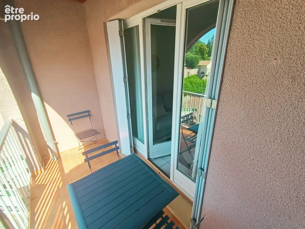 Vals-les-bains - appartement t1 avec balcon - photo 9
