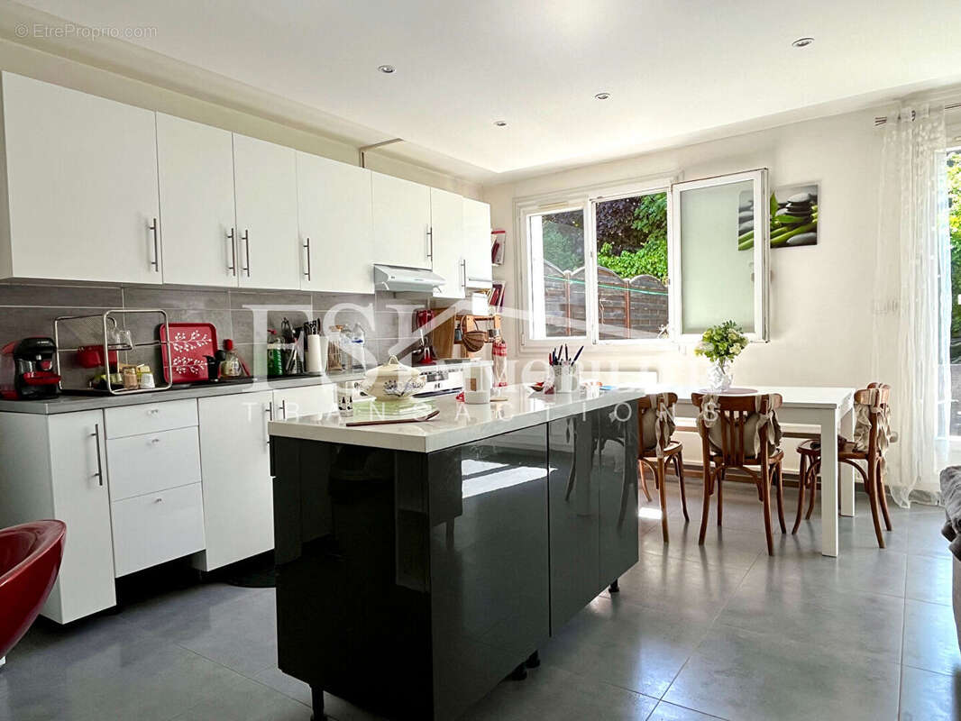 Maison à SAINT-LEU-LA-FORET