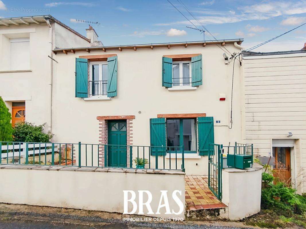 Maison à BASSE-GOULAINE