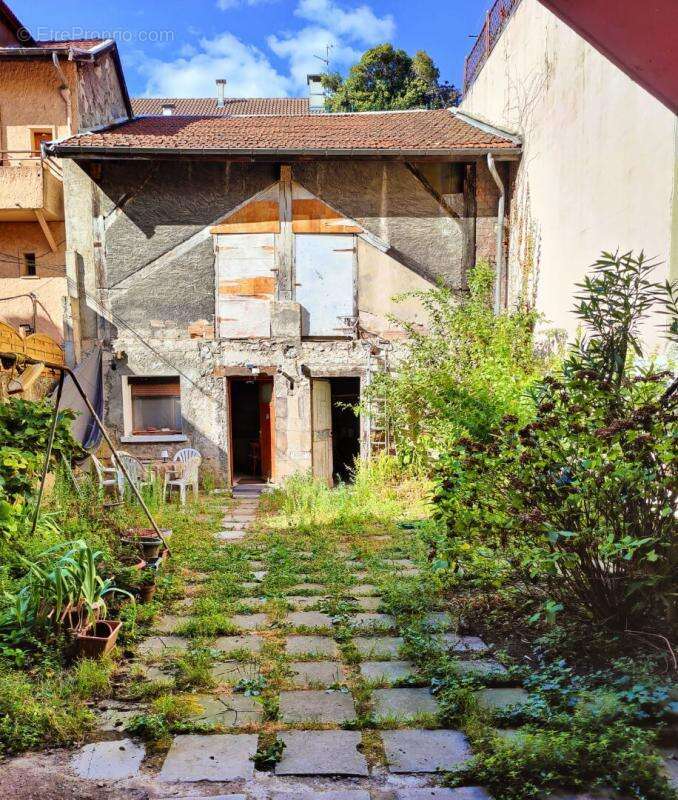 Maison de ville à Grenoble avec jardin, garage et dépendance de 80 m² - photo 13